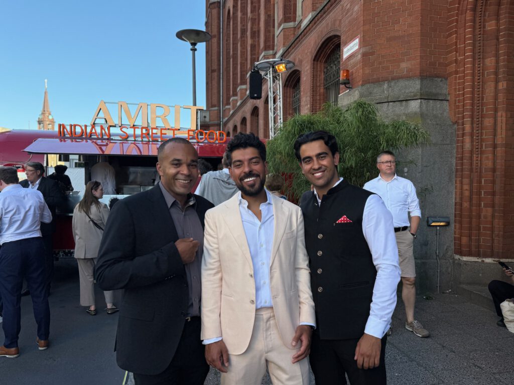AMRIT Foodtruck auf dem Berliner Hoffest 2025 am Roten Rathaus - wir waren vor Ort von AMRIT Berlin